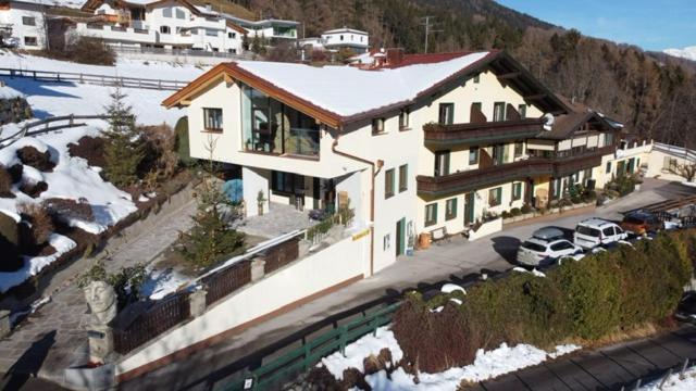 Landhaus Toechterle Apartman Telfes im Stubai Kültér fotó
